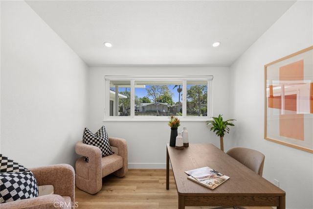 304 Hanover, Costa Mesa, CA 92626