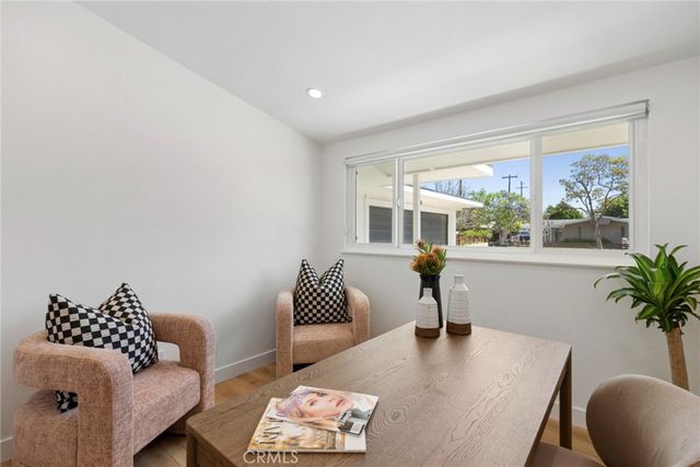 304 Hanover, Costa Mesa, CA 92626