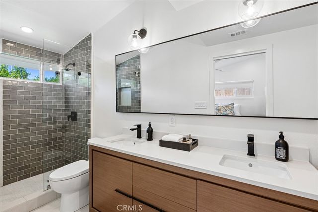 304 Hanover, Costa Mesa, CA 92626