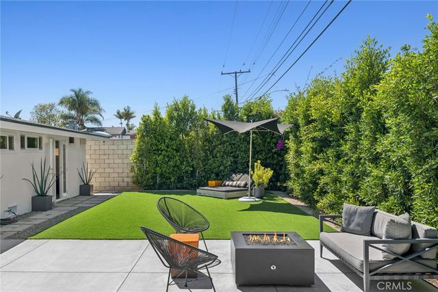 304 Hanover, Costa Mesa, CA 92626