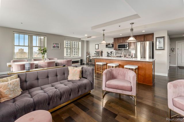 525 W Lafayette Boulevard 16B, Detroit, MI 48226