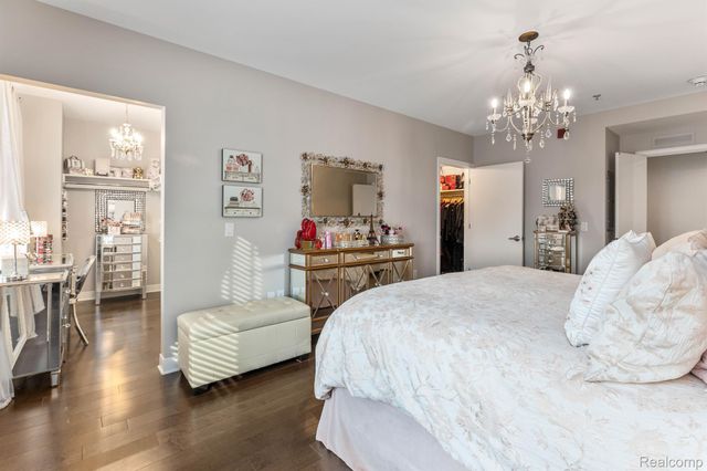 525 W Lafayette Boulevard 16B, Detroit, MI 48226