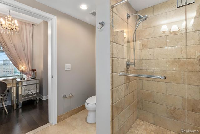 525 W Lafayette Boulevard 16B, Detroit, MI 48226