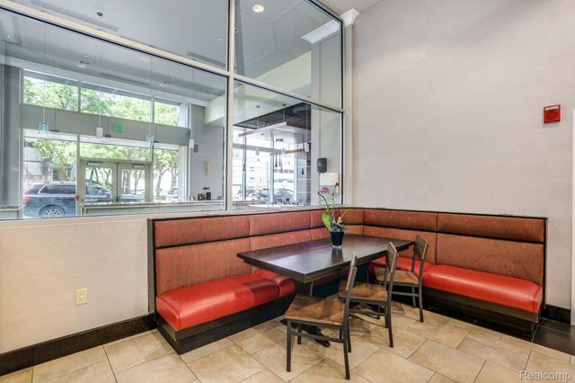 525 W Lafayette Boulevard 16B, Detroit, MI 48226