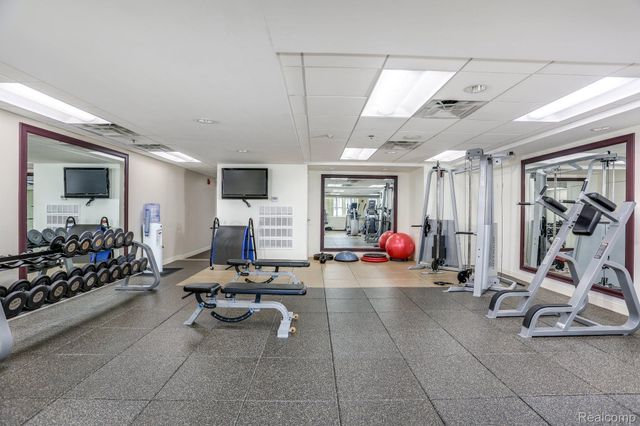 525 W Lafayette Boulevard 16B, Detroit, MI 48226