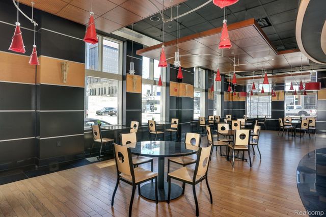 525 W Lafayette Boulevard 16B, Detroit, MI 48226