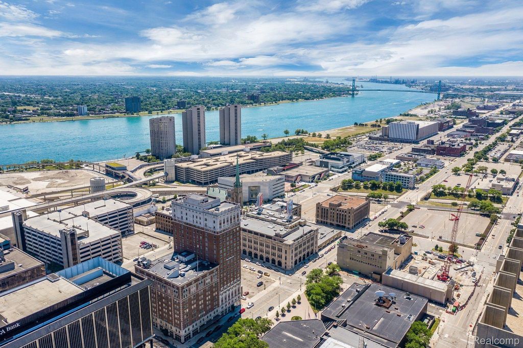 525 W Lafayette Boulevard 16B, Detroit, MI 48226