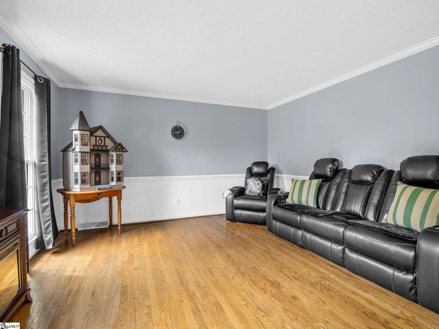 410 Thornhill Drive, Spartanburg, SC 29301