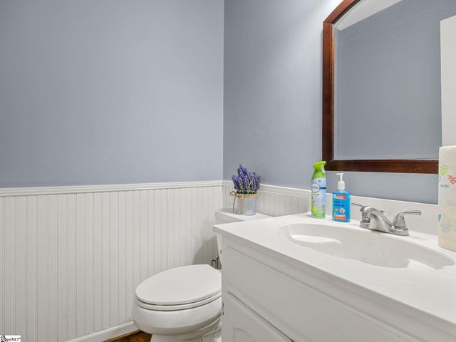 410 Thornhill Drive, Spartanburg, SC 29301