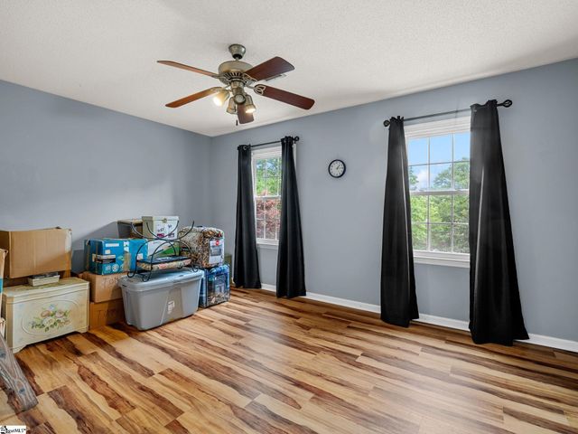 410 Thornhill Drive, Spartanburg, SC 29301