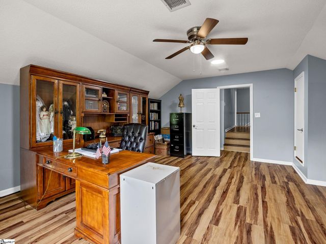 410 Thornhill Drive, Spartanburg, SC 29301