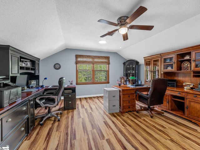 410 Thornhill Drive, Spartanburg, SC 29301