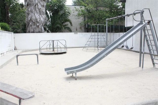 1501 E Carson 7, Carson, CA 90745