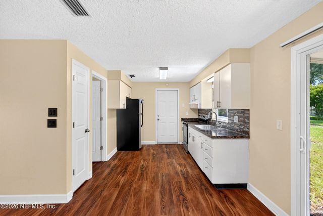 428 NEPTUNE Road, Orange Park, FL 32073