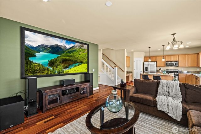 27217 104th Avenue SE, Kent, WA 98030