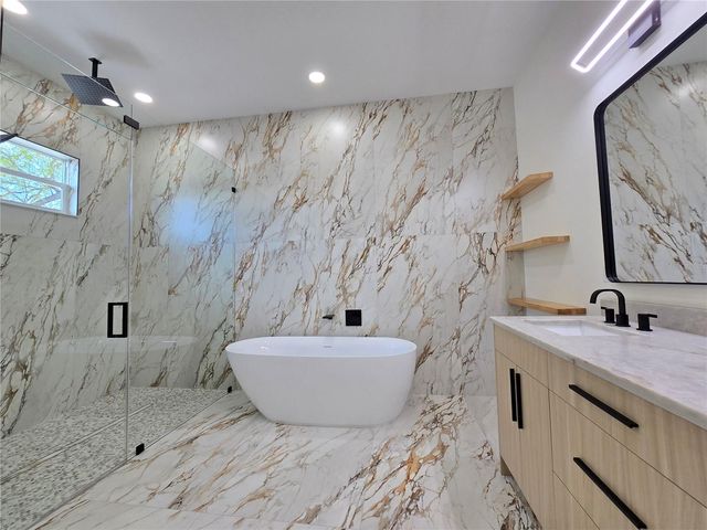 2506 W ARCH STREET, Tampa, FL 33607