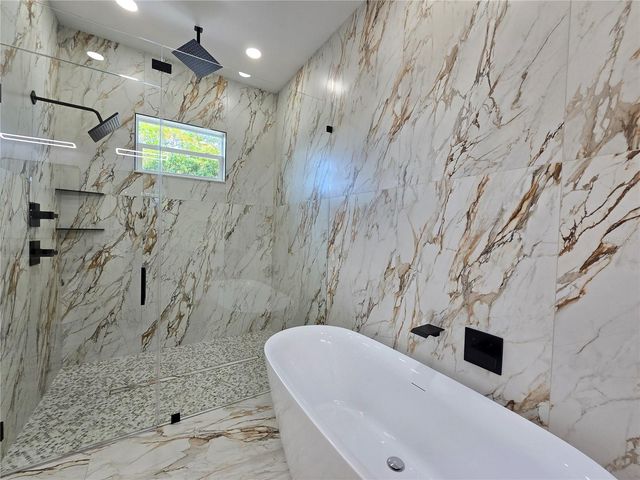 2506 W ARCH STREET, Tampa, FL 33607