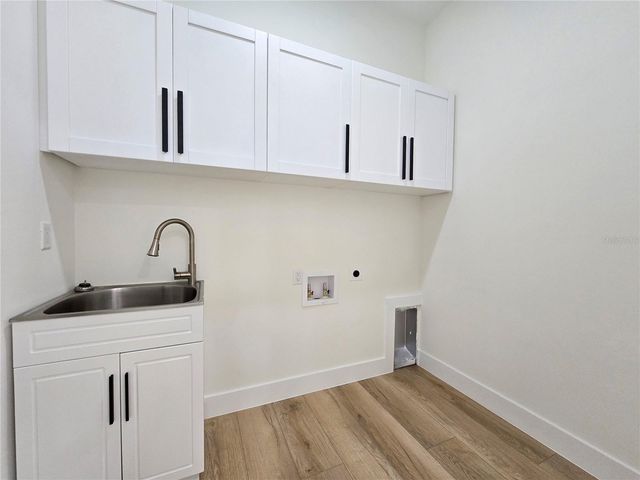 2506 W ARCH STREET, Tampa, FL 33607