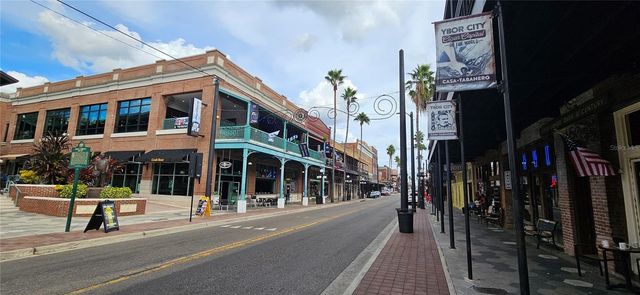 2506 W ARCH STREET, Tampa, FL 33607