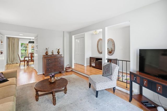 20129 WARINGWOOD WAY, Gaithersburg, MD 20886