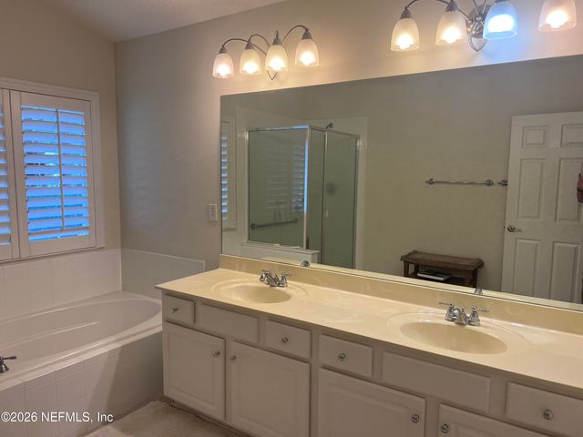 8429 HIGHGATE Drive, Jacksonville, FL 32216
