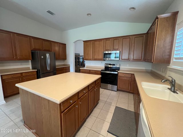 8429 HIGHGATE Drive, Jacksonville, FL 32216
