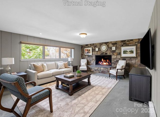 35 Fieldcrest Circle, Asheville, NC 28806