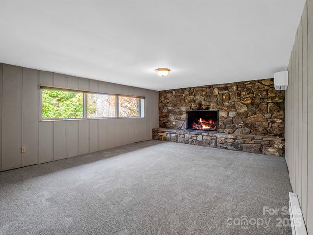 35 Fieldcrest Circle, Asheville, NC 28806