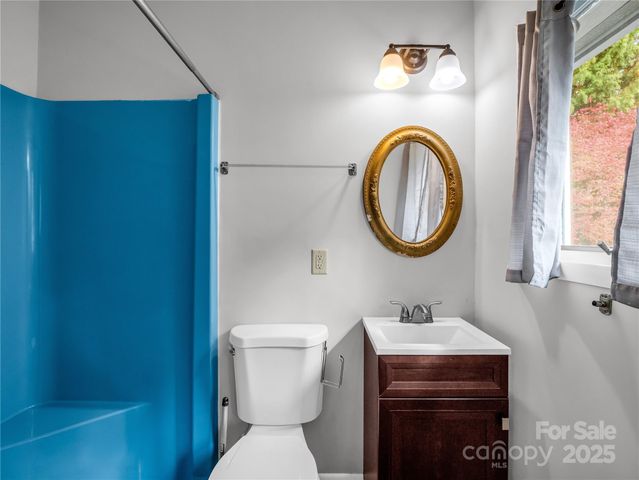 35 Fieldcrest Circle, Asheville, NC 28806