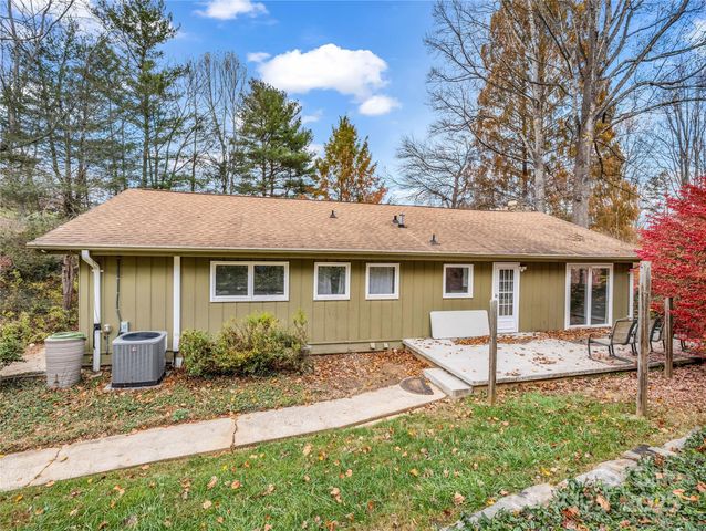 35 Fieldcrest Circle, Asheville, NC 28806