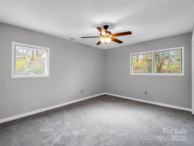 35 Fieldcrest Circle, Asheville, NC 28806