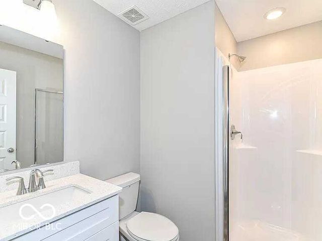 6886 Sunstone Place, Carmel, IN 46033