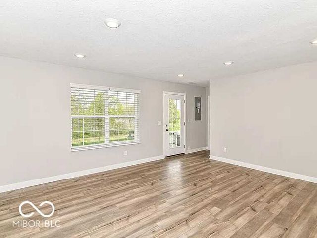 6886 Sunstone Place, Carmel, IN 46033