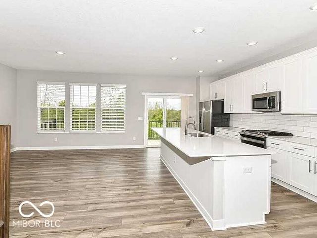 6886 Sunstone Place, Carmel, IN 46033