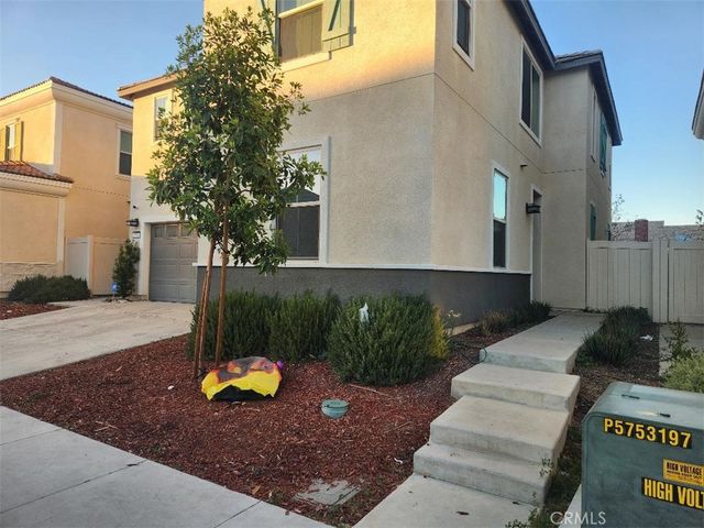 938 Jasmine W Jasmine Way, Rialto, CA 92376