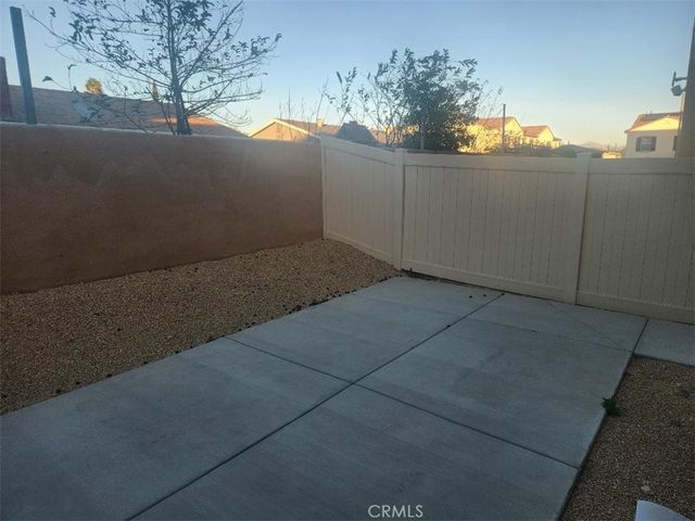 938 Jasmine W Jasmine Way, Rialto, CA 92376
