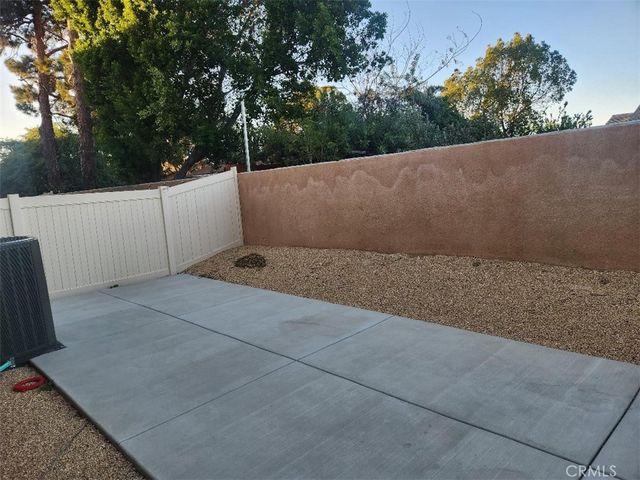 938 Jasmine W Jasmine Way, Rialto, CA 92376