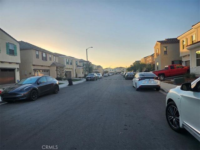 938 Jasmine W Jasmine Way, Rialto, CA 92376