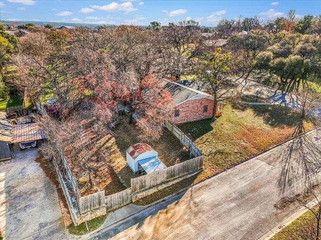 601 State Street, Weatherford, TX 76086