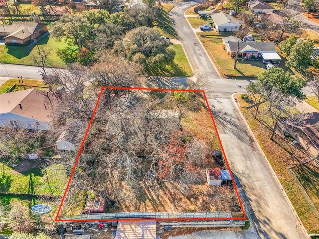 601 State Street, Weatherford, TX 76086