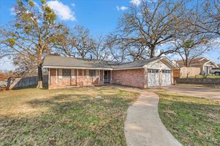 601 State Street, Weatherford, TX 76086