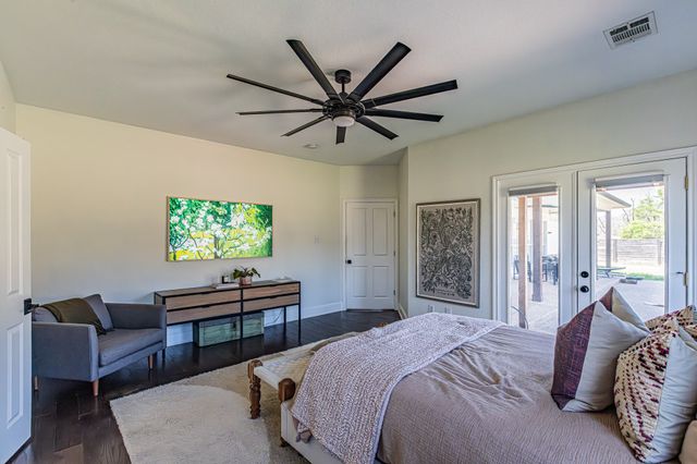 188 S Bear Creek Lane, Cresson, TX 76035