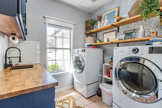 188 S Bear Creek Lane, Cresson, TX 76035