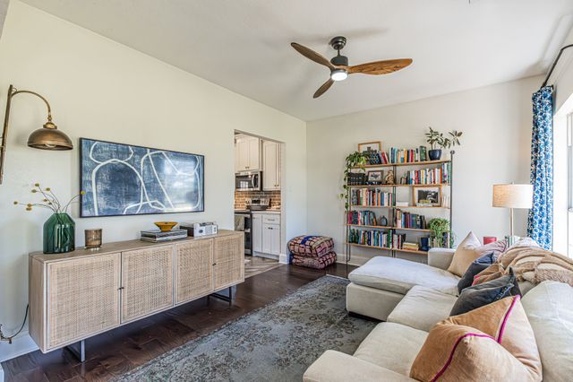 188 S Bear Creek Lane, Cresson, TX 76035