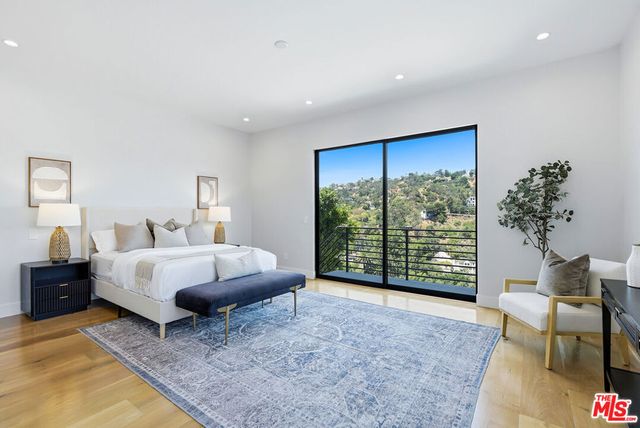 8184 Mannix Drive, Los Angeles, CA 90046