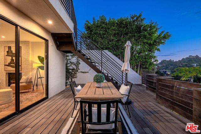 8184 Mannix Drive, Los Angeles, CA 90046