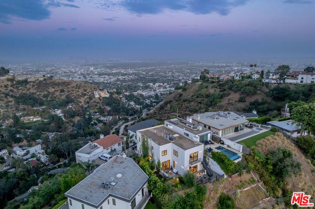 8184 Mannix Drive, Los Angeles, CA 90046