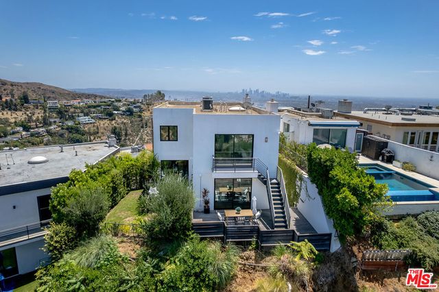 8184 Mannix Drive, Los Angeles, CA 90046