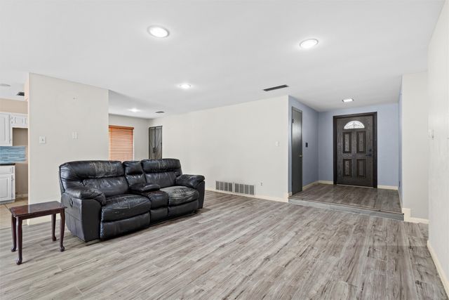 1722 Plantation Road, Garland, TX 75044