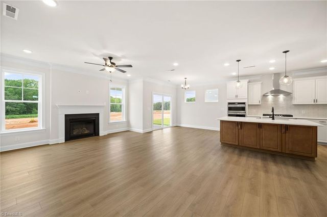 2003 Abbotts Vista Drive, Kernersville, NC 27284